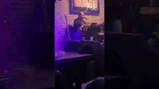 Erdinc Buruc /Yüce dağ başında yanar bir ışık