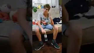 Bottle flip Tik tok