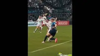 Kadınlar futbolu da başardı