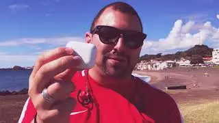 Apple AirPods VS Beats by Dre Powerbeats3 | Tech Review