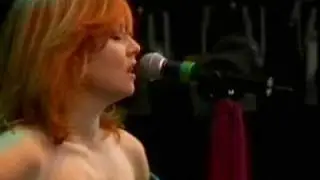 Moloko - Fun For Me (Live @ Pinkpop 2004)