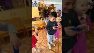 Хагги Вагги пришёл поздравить Артема с днём варенья!!!