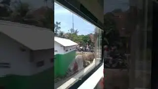 Ngebut 120 Km/jam Kereta Api Malabar melewati Stasiun Jenar #keretaapi #train
