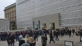Смена караула перед королевским дворцом в Стокгольме (Швеция) | max.folkweb.net