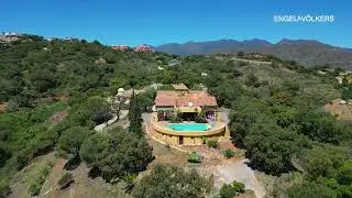 Exclusive estate with panoramic sea views in La Mairena