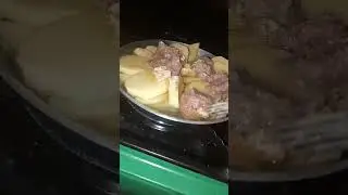 ужин на улице #ужин #еда #плитка #газоваяплитка #обеддальнобоя #готовим