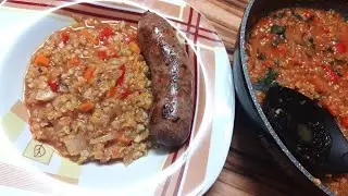 Ако не сте опитвали леща с булгур, време е да го направите.Много вкусна червена леща с булгур