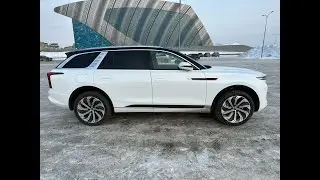 Красное знамя уже в Казани!!! Электромобиль HONGQI e-hs9 в топовой версии, посмотрим на него
