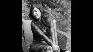 #Indila