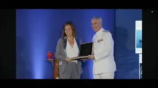 Entrega del Premeio Especial de la Amada 2024 a defensa.com