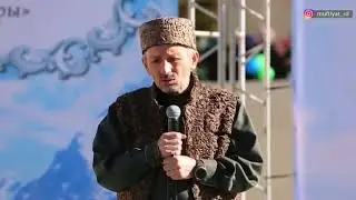 Нарочно не придумаешь.