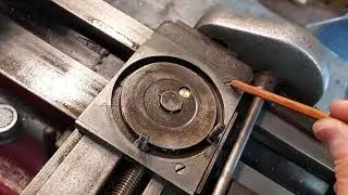 Mellor Lathe -  Tool Post Lead Screw Repair (part one).