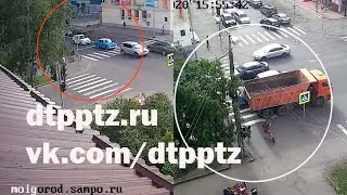 Перед совершением маневра убедитесь в его безопасности
