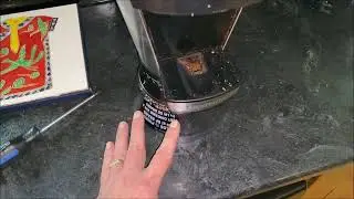 Cuisinart coffee grinder - stop LED flashing