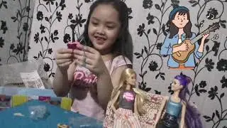 Unboxing Barbie Surprise Career Doll...