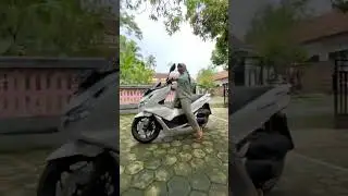 DI BOCIL MINTA NAIK MOTOR 