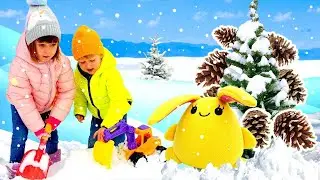 🍍🎄Creando Piñas de Chocolate con Bianca y Mamá de Lucky: Aventuras de Juguetes Peluches