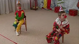Цирк, Реприза "Ушки-неслушки"