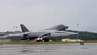 USAF B-1 Lancer Slow Motion Take Off