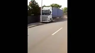The Best System To Control Brake Failed Trucks |😲😲| 