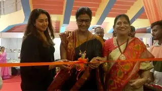 Socialite Dr.Goodapati Vijayalakshmi Inaugurates Weavez & Krafts expo @ Srinagar Colony | Manastars
