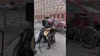 А. Розенбаум - Белая птица удачи (Барин) кавер Алексей НИКИТИН Уличные музыканты Санкт-Петербург.