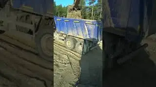 Рабочая смена. Видео на канале #экскаватор #excavator