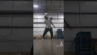 What Would You Even Call This Move⁉️      #YaZun #VibeZ #ArtZ #verzuz #streetball #basketball #nba