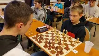 Kanyuk H. (1000) - Doka L. (1000) | NYH Chess | Blitz