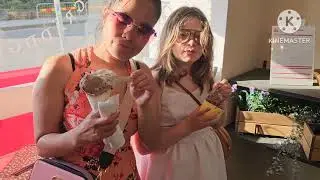 Eating icecream