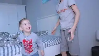 ТИША ИЗДЕВАЕТСЯ над ДАНЕЙ!!! ЖЕСТКИЙ ПРАНК С КАКАШКАМИ!!!