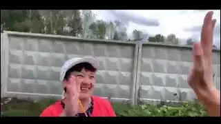 Пранкер раскидал овощи бабушки-торговки. ПОЛНОЕ ВИДЕО
