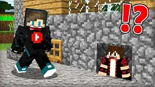 ماين كرافت : الهروب ضد الأختباء ولكن أنا غير مرئي !!؟ 🔥😱
