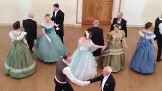 Настоящий бал... я впервые  видела )))