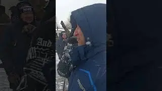 играли за свой монтажный участок в хоккей!