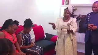 GIKENO NA NDUHIU NELLY KUHE MUM WAO NYUMBA ARI TA KIHEYO KIA BIRTHDAY.