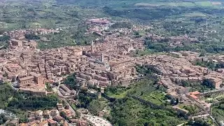 Trixity über Siena
