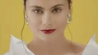 Avon - Get The Look Bombshell Beauty