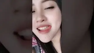 cewek main lidah hot