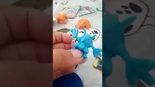 abri 10 bolsas de pokemon y toco esto😀😀
