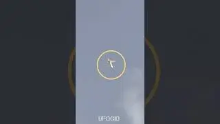 👽🤔 Очень странный самолёт снял. Будто без крыла. #нло #самолет #ufo #ufogid