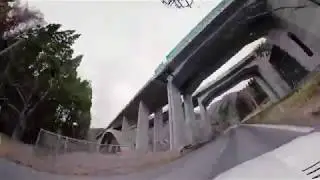 橋の下をS660でくぐる