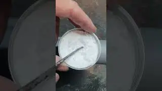 How to Glue Different Materials Together with Glue and Baking Soda #shorts