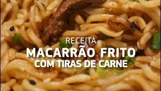 Receita rápida de macarrão frito com tiras de carne