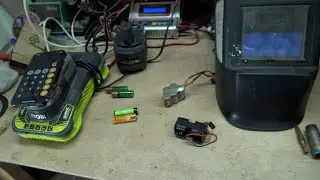 Rechargable AA and Normal AA Batteries in RC Receivers