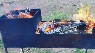 Красивый вид и хорошая музыка.