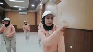 Zumba Dan Salsa untuk ibu pasca Nifas . By Bidan Ruang Camelia RSUD Syamrabu Bangkalan.