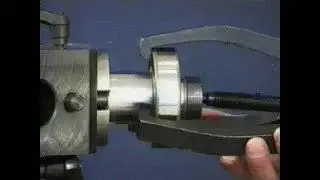 Ferramenta de desmontagem de um rolamento - SKF