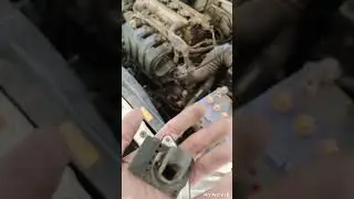 Toyota Corolla 1.6 Se Saloon MAF (Mass air Flow Sensor) cleaning at home