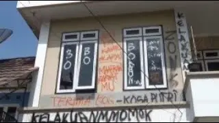 Protes Kades Mesum, Kantor Desa Cikaramas Dipenuhi Coretan Warga